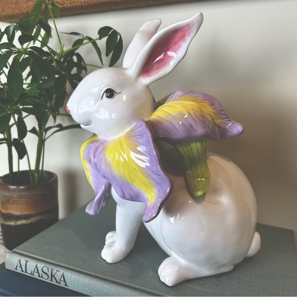 BUNNY ✨ Welcome Spring 💐 Vintage Bunny Rabbit & Flowers ✨